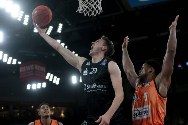 胜诱惑和挑 胜诱惑和挑