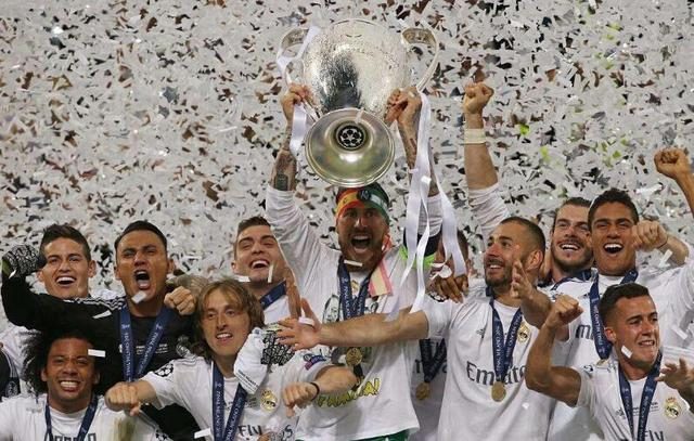 受疼痛的困 受疼痛的困