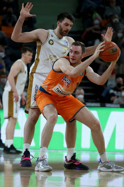 13连胜不 13连胜不